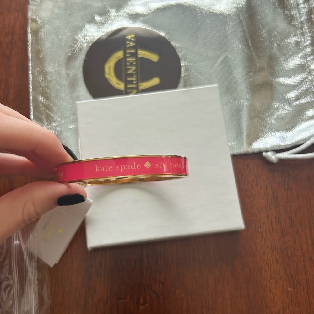 NEW WITH TAGS KATE SPADE BANGLE